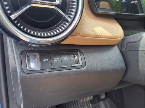 Used 2025 Chevrolet Equinox ACTIV w/ Safety and Technology Package AWD/4WD image 19