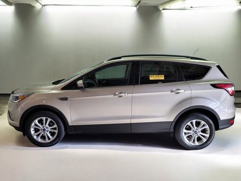 Used 2018 Ford Escape SE image 14