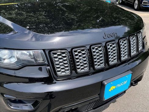 Used 2019 Jeep Grand Cherokee Altitude AWD/4WD image 31
