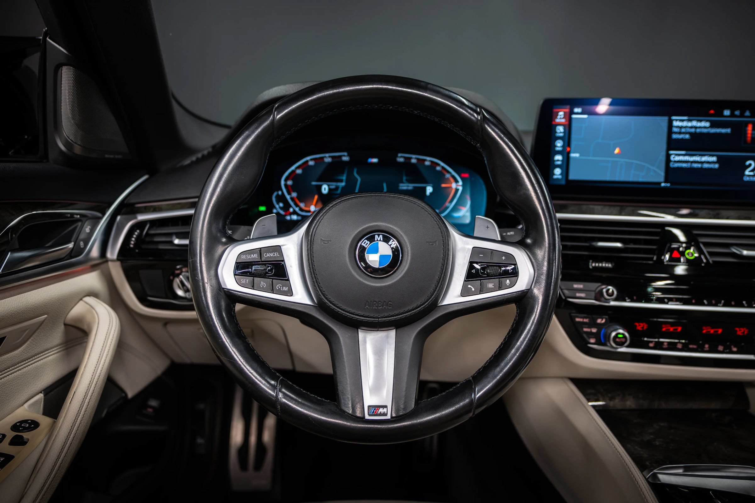 Used 2021 BMW 540i xDrive w/ M Sport Package AWD/4WD image 24