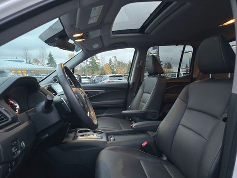 Certified 2023 Honda Ridgeline RTL image 12