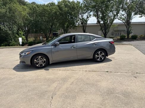 Used 2023 Nissan Sentra SV FWD image 9