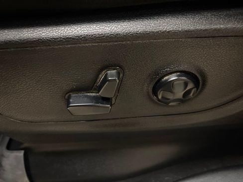 Used 2020 RAM 1500 Big Horn AWD/4WD image 27