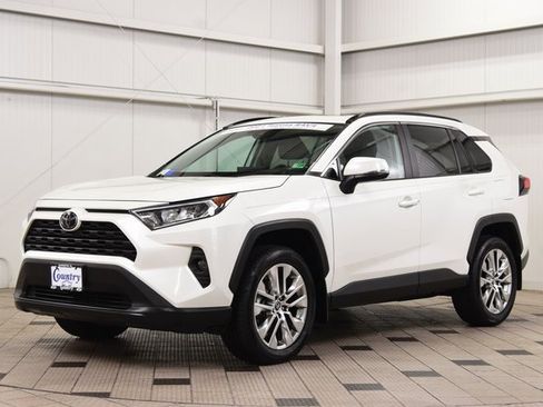 Used 2024 GMC Yukon Denali Ultimate image 3