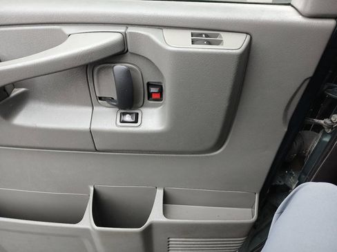 Used 2011 Chevrolet Express 3500 LT w/ LT Preferred Equipment Group image 9