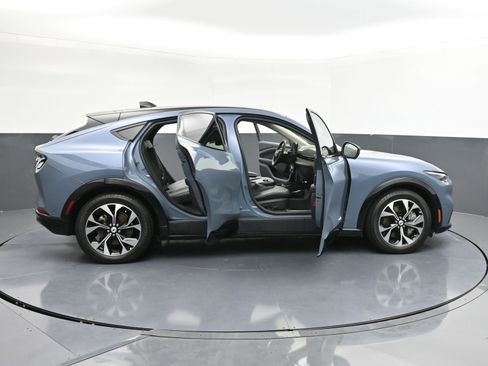 Used 2023 Ford Mustang Mach-E Premium image 38