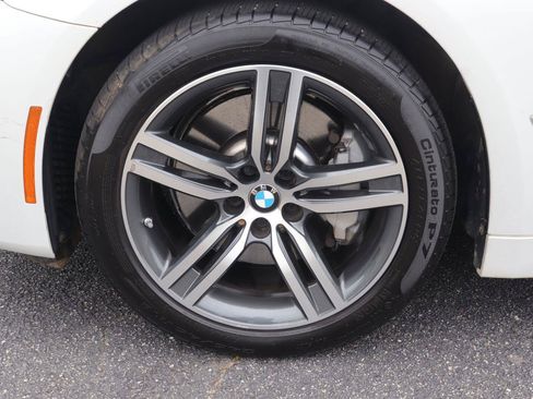 Used 2023 BMW 530i w/ Convenience Package RWD image 37