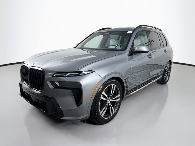 Used 2026 BMW X7 xDrive40i AWD/4WD image 3
