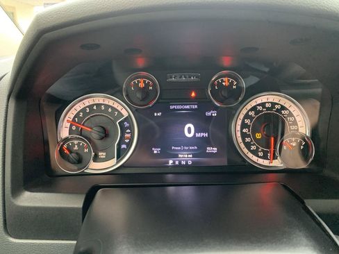 Used 2016 RAM 2500 SLT w/ Luxury Group AWD/4WD image 15