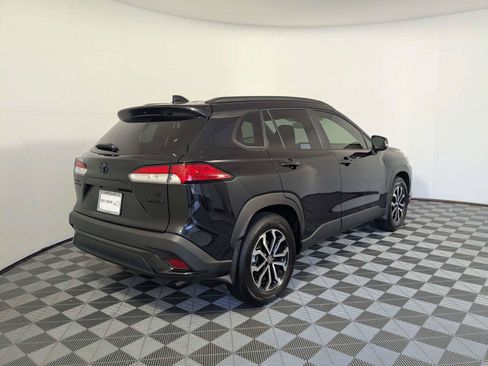 Used 2024 Toyota Corolla Cross AWD Hybrid image 5