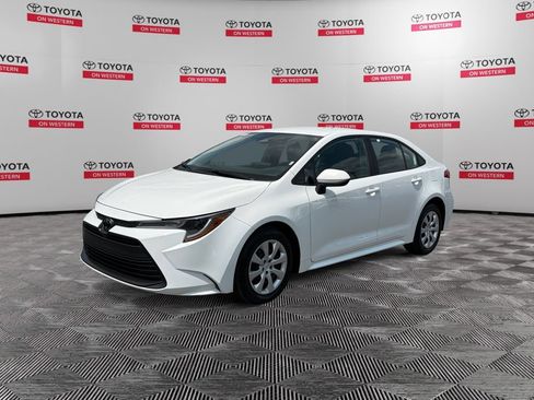 Used 2024 Toyota Corolla LE FWD image 1