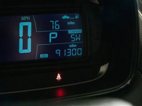 Used 2015 Chevrolet Trax LT w/ LT Sun and Sound Package image 29