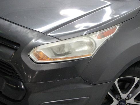 Used 2016 Ford Transit Connect Titanium image 2