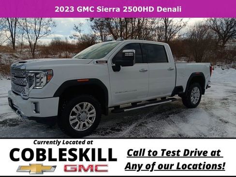 Used 2023 GMC Sierra 2500 Denali image 9