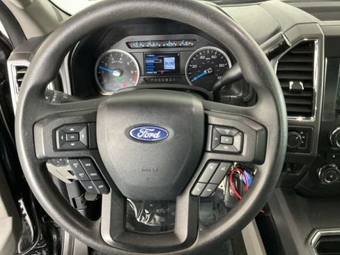 Used 2017 Ford F350 XLT w/ XLT Premium Package AWD/4WD image 16