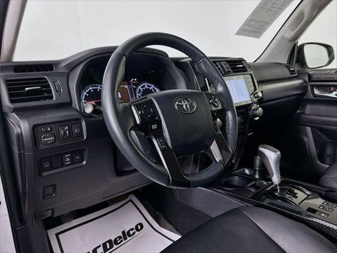 Certified 2024 Toyota 4Runner TRD Off-Road Premium w/ Off Road Premium Plus Package AWD/4WD image 9