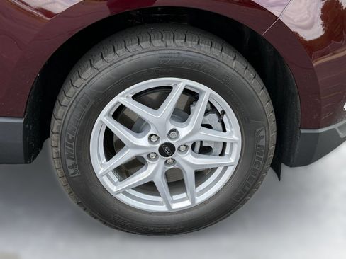 Certified 2024 Ford Edge SEL w/ Convenience Package AWD/4WD image 9