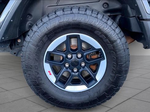 Used 2019 Jeep Wrangler Unlimited Rubicon image 10