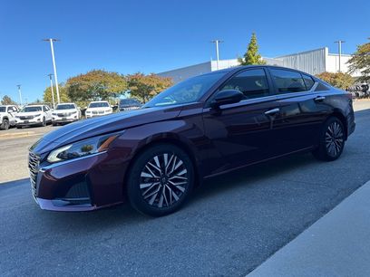 Used 2024 Nissan Altima 2.5 SV