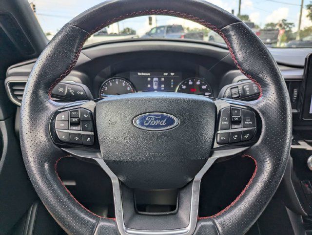 Used 2023 Ford Explorer ST-Line w/ Class IV Trailer Tow Package RWD image 30