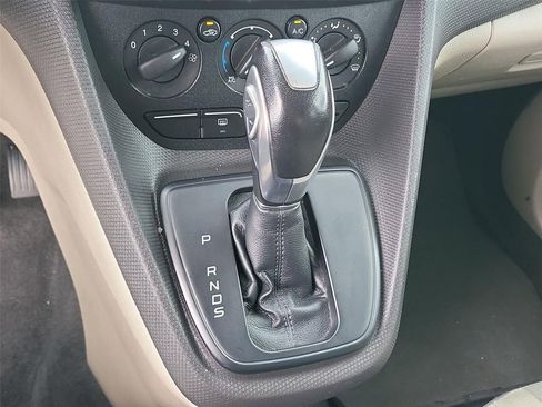 Used 2016 Ford Transit Connect XLT FWD image 8