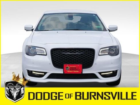 Used 2021 Chrysler 300 Touring L AWD/4WD image 2
