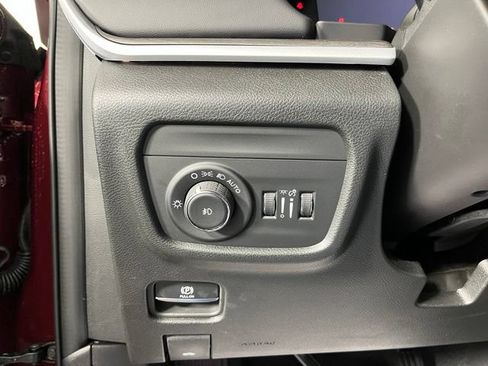 Used 2026 Jeep Grand Cherokee Limited w/ Limited Altitude Package AWD/4WD image 19