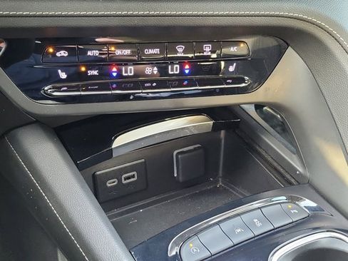 Used 2022 Buick Envision Preferred image 27