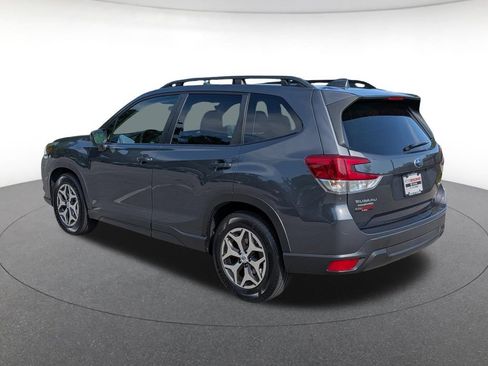 Used 2022 Subaru Forester Premium AWD/4WD image 4