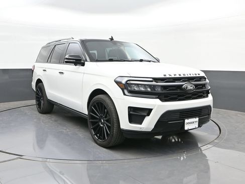 Used 2023 Ford Expedition Limited RWD image 22