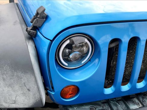 Used 2010 Jeep Wrangler Sport image 24