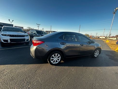 Used 2017 Toyota Corolla LE image 4
