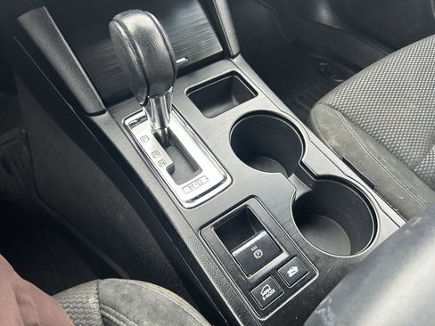 Used 2019 Subaru Outback 2.5i Premium w/ Popular Package #2 image 14