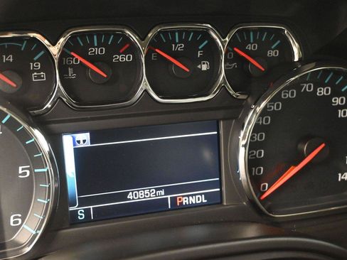 Used 2018 Chevrolet Tahoe LT AWD/4WD image 3