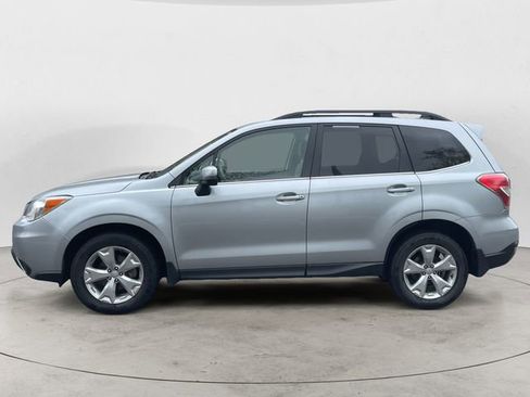 Used 2014 Subaru Forester 2.5i Touring AWD/4WD image 2