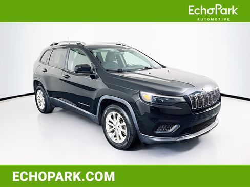Used 2020 Jeep Cherokee Latitude FWD image 1