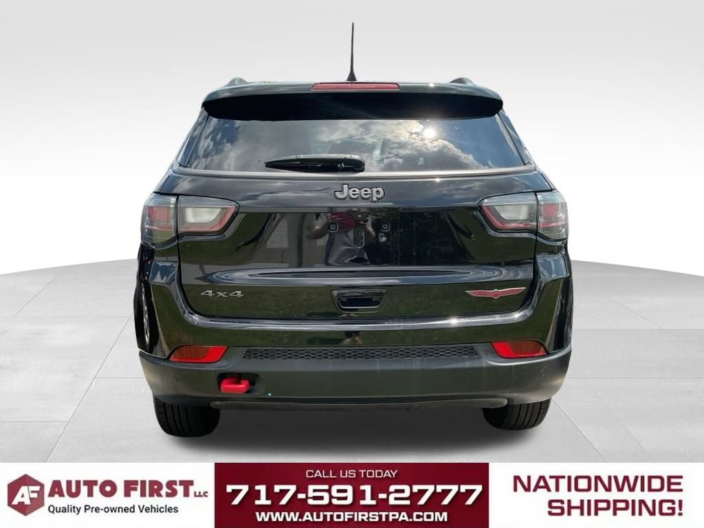 Used 2022 Jeep Compass Trailhawk w/ Trailhawk Elite Group AWD/4WD image 3