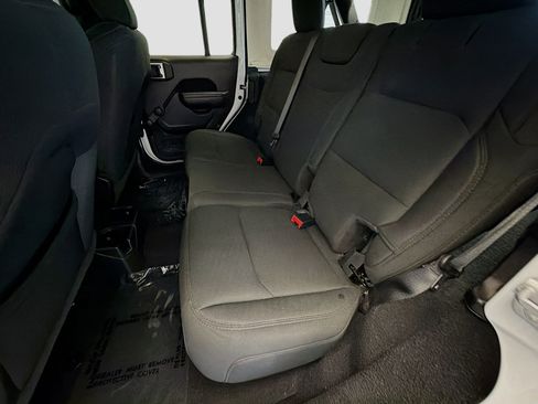 Used 2021 Jeep Wrangler Unlimited Sport AWD/4WD image 13