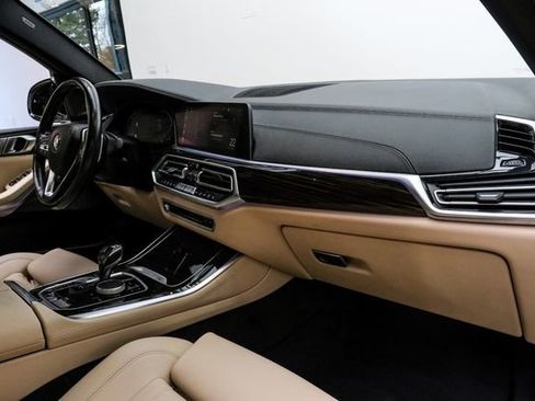 Used 2020 BMW X5 xDrive40i w/ Convenience Package image 39