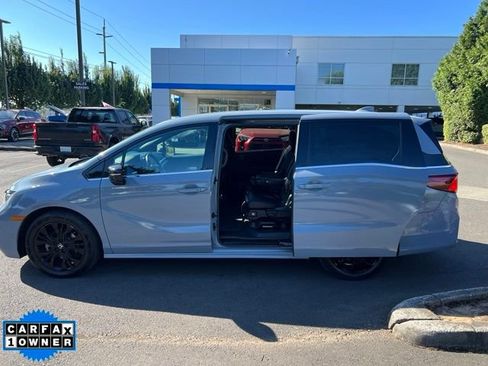 Used 2025 Honda Odyssey Sport-L image 11