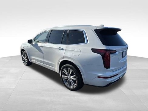 Used 2024 Cadillac XT6 Premium Luxury image 8