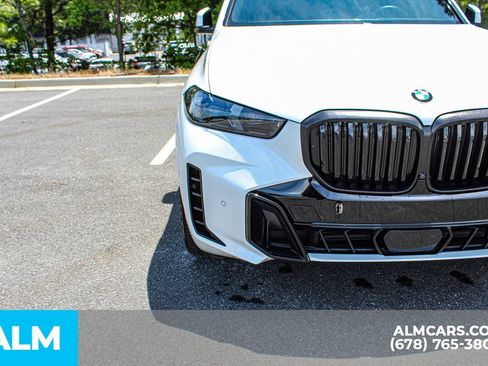 Used 2024 BMW X5 xDrive40i w/ M Sport Package AWD/4WD image 12
