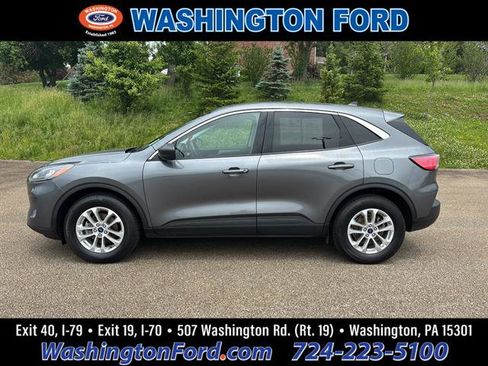 Certified 2022 Ford Escape SE AWD/4WD image 1