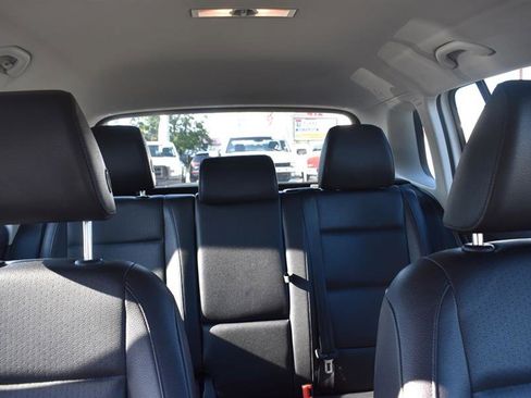 Used 2016 Volkswagen Tiguan S image 18