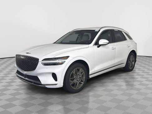 Used 2025 Genesis GV70 2.5T AWD/4WD image 3