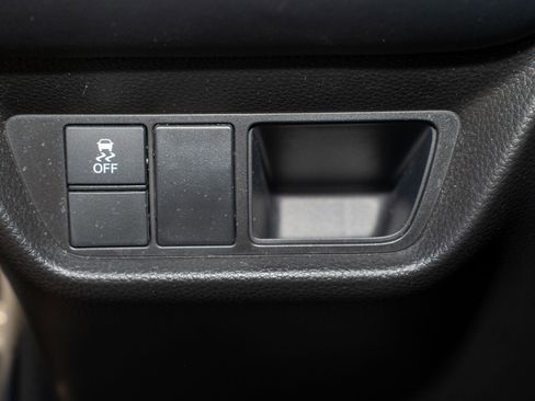 Certified 2023 Honda HR-V LX image 28