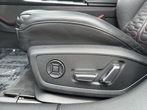 Used 2021 Audi RS 6 AWD/4WD image 20