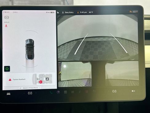 Used 2022 Tesla Model Y Long Range image 13