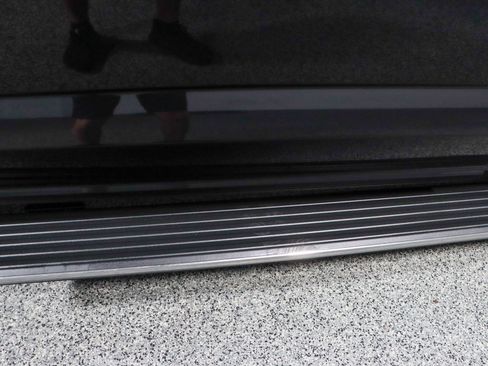 Used 2023 Ford F150 Lariat w/ Equipment Group 502A High image 12