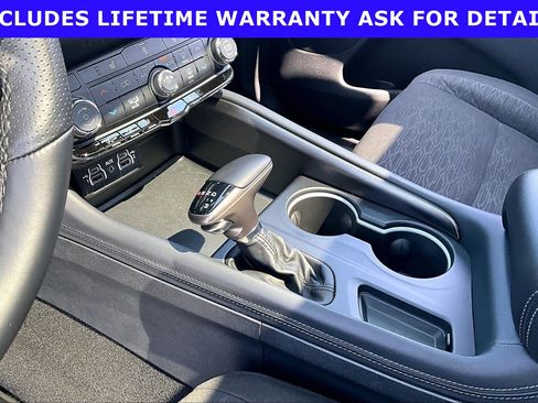 Used 2024 Dodge Durango SXT w/ SXT Blacktop Group AWD/4WD image 14